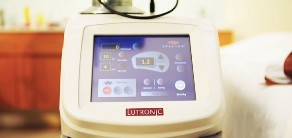 Công nghệ điều trị bớt sắc tố bẩm sinh Laser Q-Switched Nd YAG an toàn và hiệu quả
