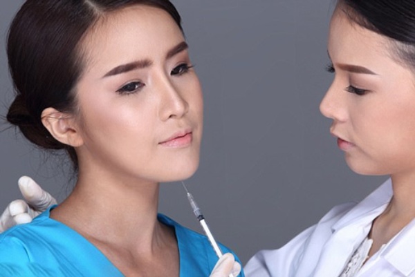  Is Botox injections for slimming jaw harmful?